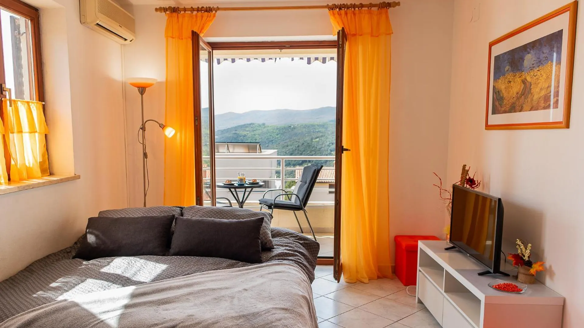 Apartment Nevera, Sea View And Private Parking Rabac
