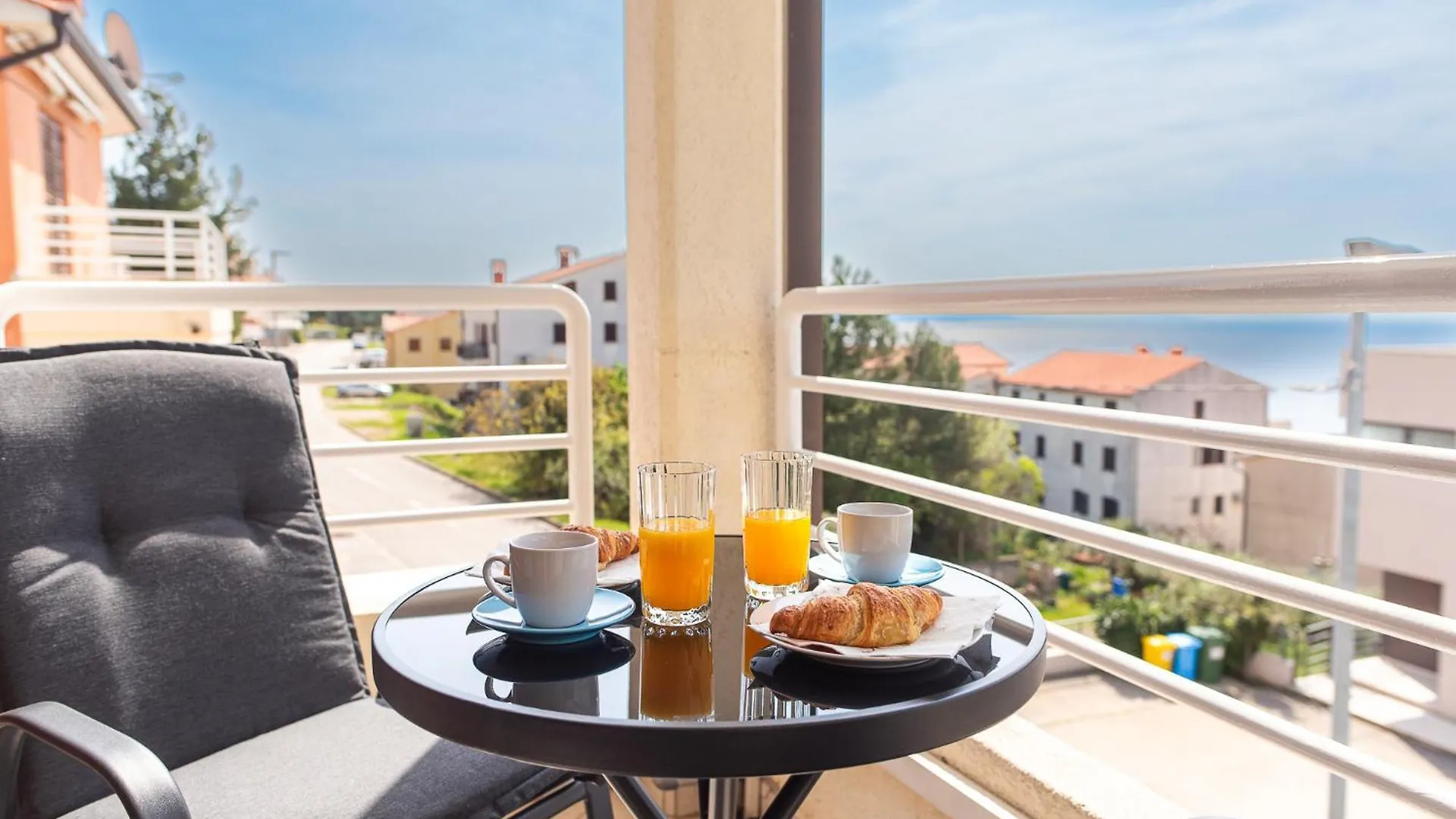 Apartment Nevera, Sea View And Private Parking Rabac