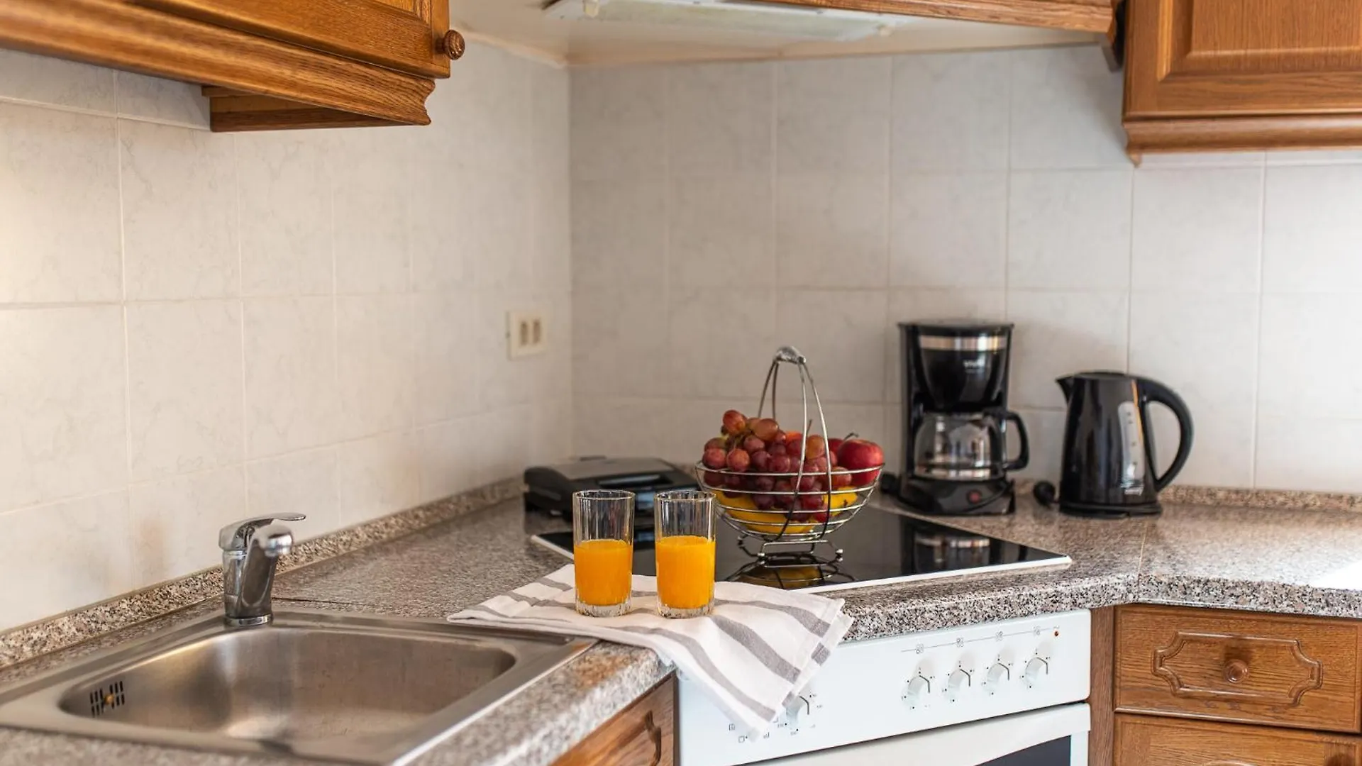 Apartment Nevera, Sea View And Private Parking Rabac