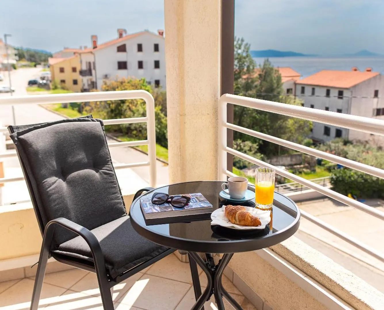 Apartment Nevera, Sea View And Private Parking Rabac